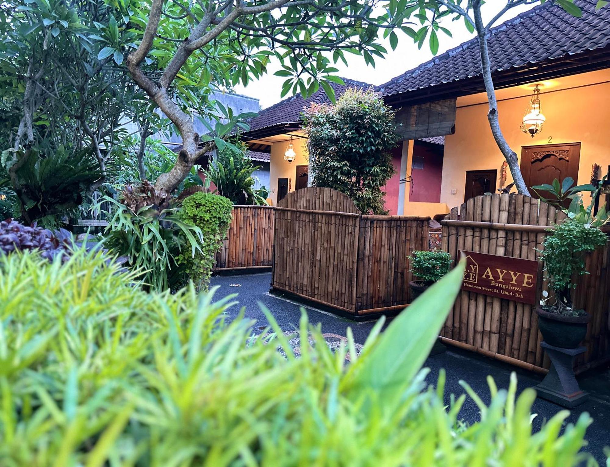 Ayye Bungalows Ubud Exteriör bild