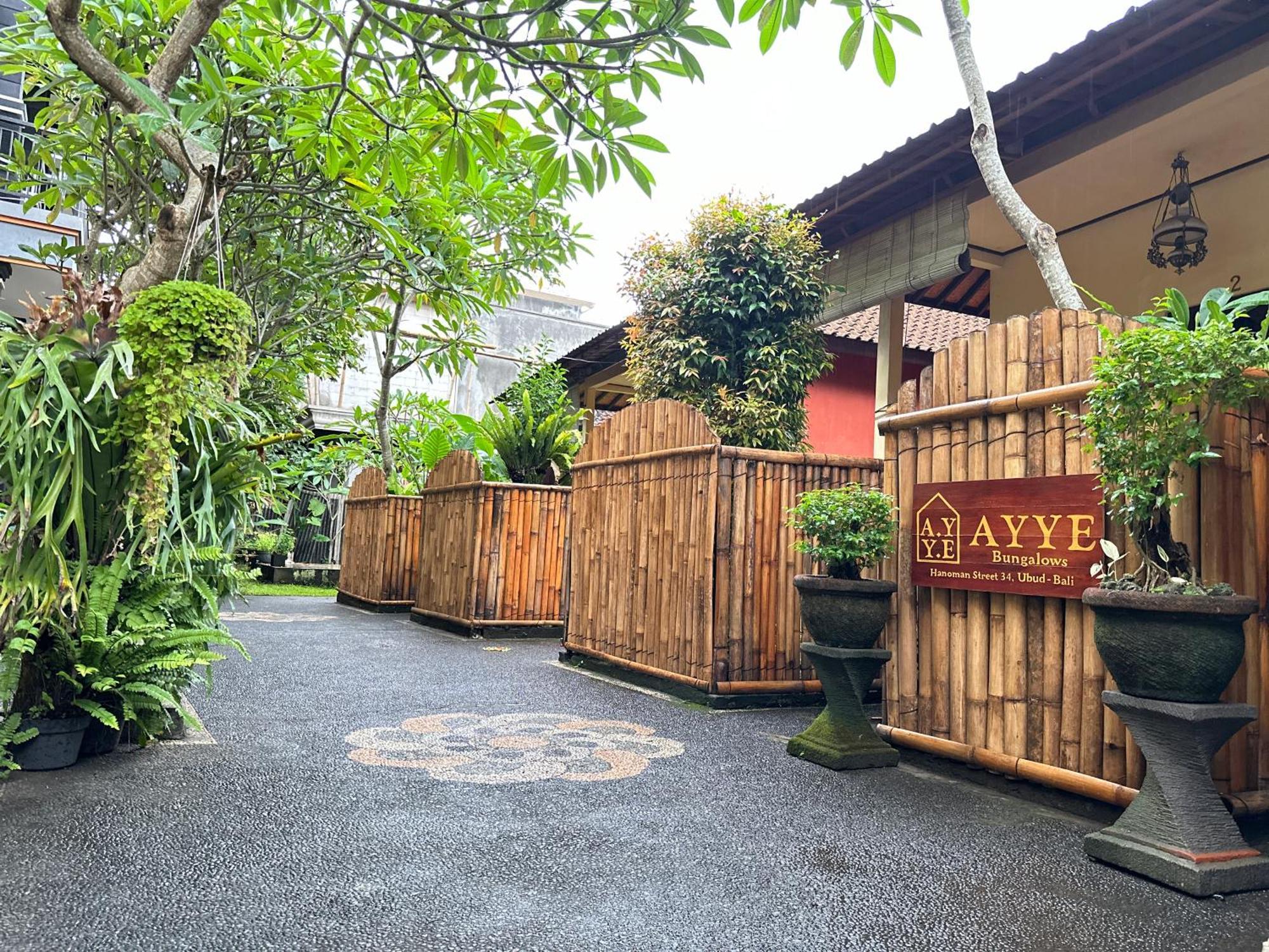 Ayye Bungalows Ubud Exteriör bild